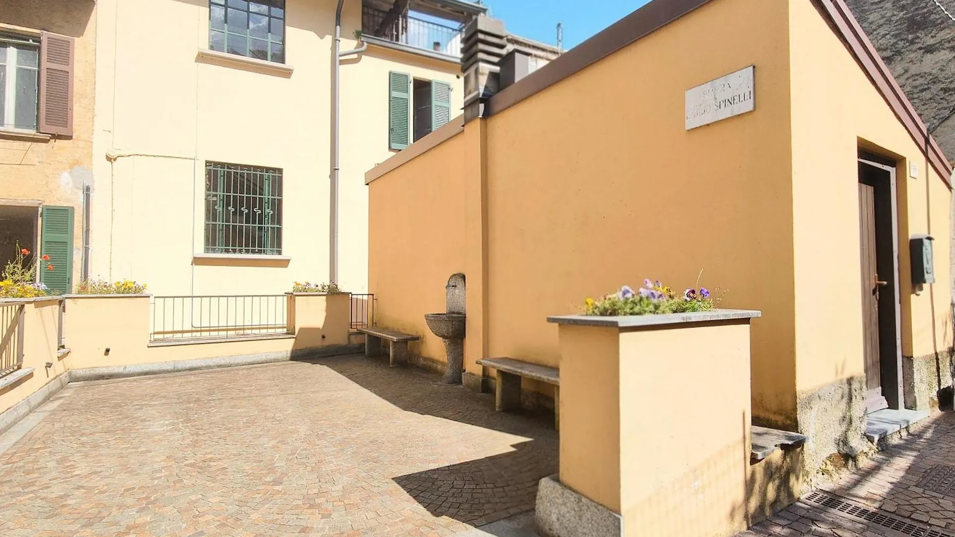 Terrazza Del Borgo - Argegno Central Lakeview Apartment Italy